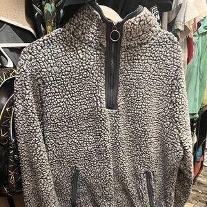 Sherpa Pull Over